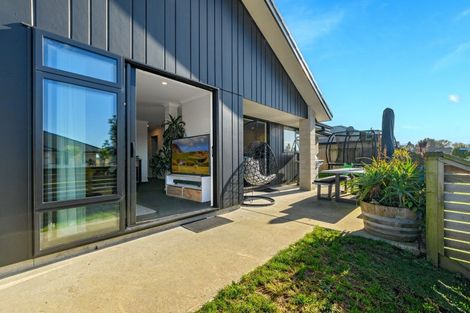 Photo of property in 1 Fearnley Grove, Pyes Pa, Tauranga, 3112