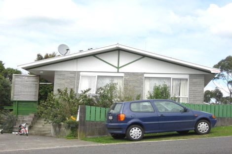 Photo of property in 11 Shaldon Crescent, Blagdon, New Plymouth, 4310