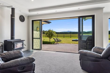 Photo of property in 53 Swamp Road, Loburn, Rangiora, 7472