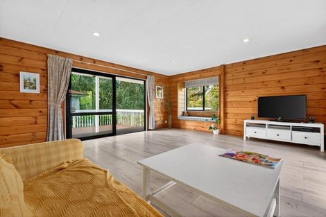 Photo of property in 178 Valley Road, Waimauku, 0881