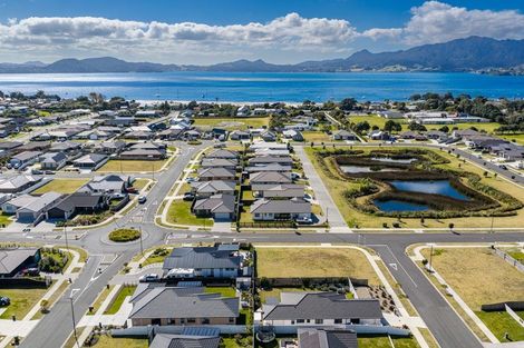 Photo of property in 4 Te Taniwha Road, One Tree Point, 0118