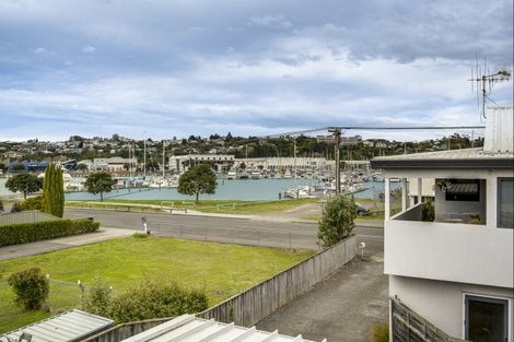 Photo of property in 2/8 Meeanee Quay, Westshore, Napier, 4110