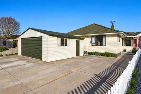 Photo of property in 46 Athol Terrace, Upper Riccarton, Christchurch, 8041