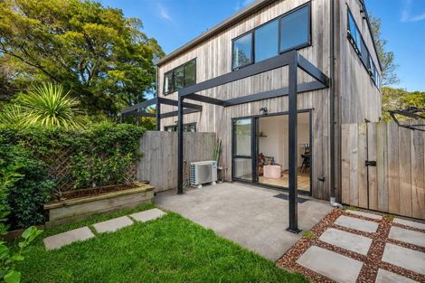 Photo of property in 11/63 Hillcrest Avenue, Hillcrest, Auckland, 0627