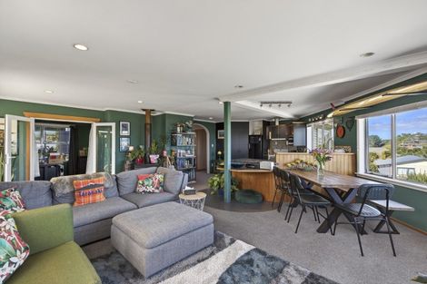 Photo of property in 5 Scott Street, Moturoa, New Plymouth, 4310