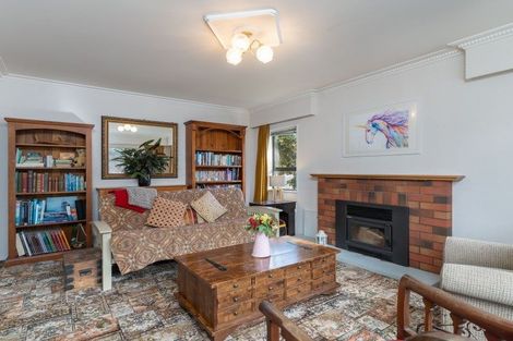 Photo of property in 12 Papawai Road, Greytown, 5712