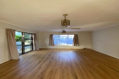 Photo of property in 56 Vintage Drive, Henderson, Auckland, 0612