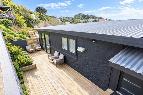 Photo of property in 43a Harbour View Road, Northland, Wellington, 6012