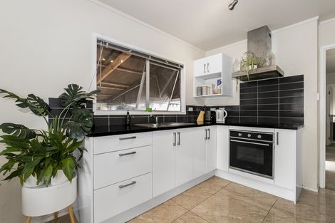 Photo of property in 13 Ravenna Way, Clover Park, Auckland, 2023