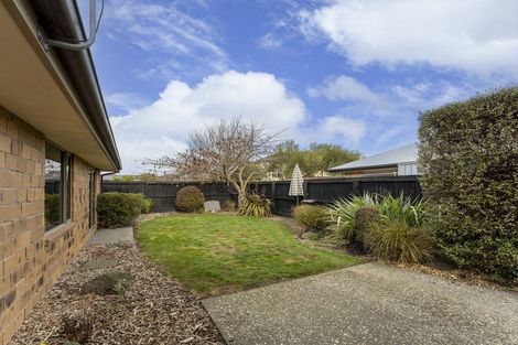 Photo of property in 3 Evergreen Place, Parklands, Christchurch, 8083
