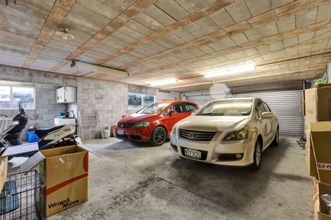 Photo of property in 18d Montana Place, Merrilands, New Plymouth, 4312