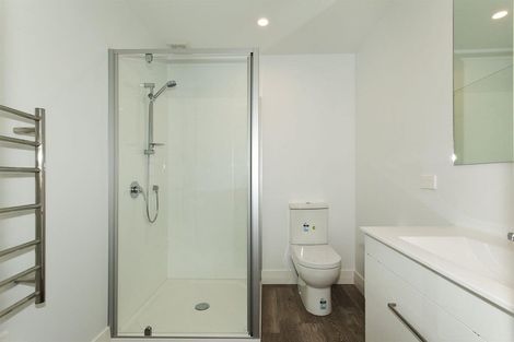 Photo of property in 5 King Street, Northcote Point, Auckland, 0627