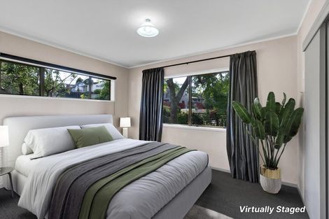 Photo of property in 87 Heta Road, Highlands Park, New Plymouth, 4312