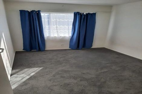 Photo of property in 1/112 Dowse Drive, Maungaraki, Lower Hutt, 5010