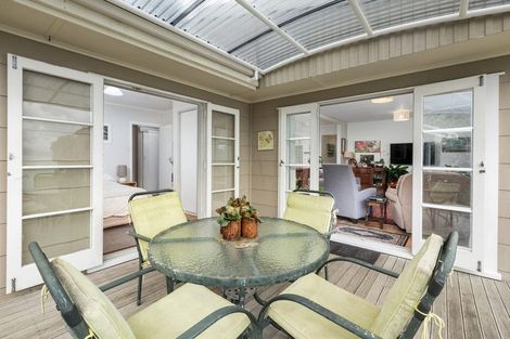 Photo of property in 5 Adams Road, Thornton Bay, Thames, 3575