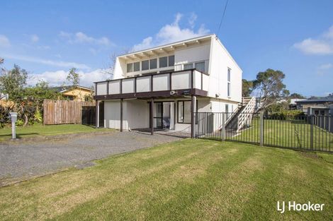 Photo of property in 48 Hillview Road, Waihi Beach, 3611