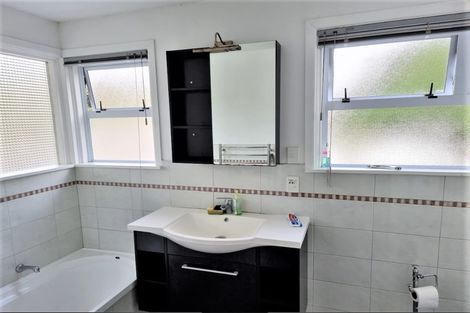 Photo of property in 15 Harley Grove, Boulcott, Lower Hutt, 5010