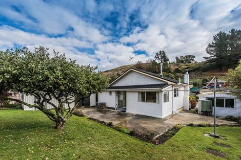 Photo of property in 51 Emano Street, Toi Toi, Nelson, 7010