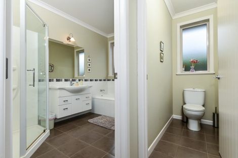 Photo of property in 21 Barrington Drive, Huntington, Hamilton, 3210