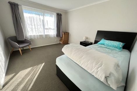 Photo of property in 43 Dalton Drive, Papamoa Beach, Papamoa, 3118