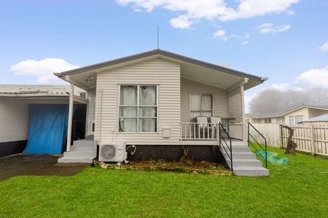 Photo of property in 1/12 Citril Place, Red Hill, Papakura, 2110