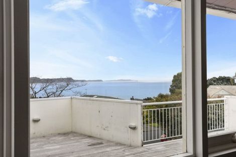 Photo of property in 5 Elgin Place, Red Beach, 0932