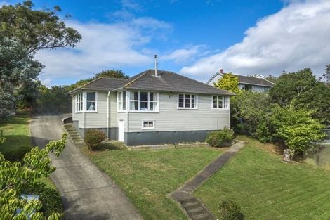 Photo of property in 15 Martin Street, Ranui, Porirua, 5024
