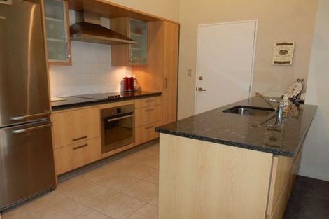 Photo of property in 2/43 Main Road, Redcliffs, Christchurch, 8081