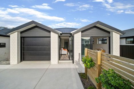 Photo of property in 6b Dey Street, Mosgiel, 9024