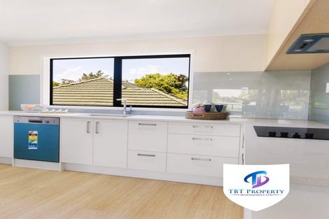 Photo of property in 3/504 Swanson Road, Ranui, Auckland, 0612