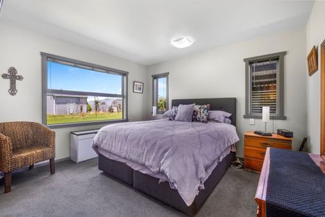 Photo of property in 193 Ackworth Road, Lepperton, New Plymouth, 4373