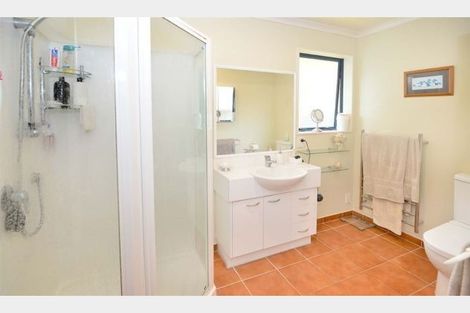 Photo of property in 50 Serene Place, Gulf Harbour, Whangaparaoa, 0930