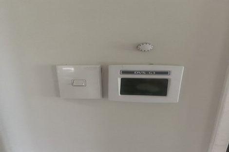 Photo of property in 2 Courtvale Place, Flat Bush, Auckland, 2019