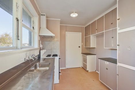 Photo of property in 6 Netley Place, Aranui, Christchurch, 8061