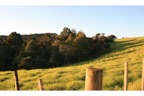 Photo of property in 56e Kaipara Coast Highway, Helensville, 0871