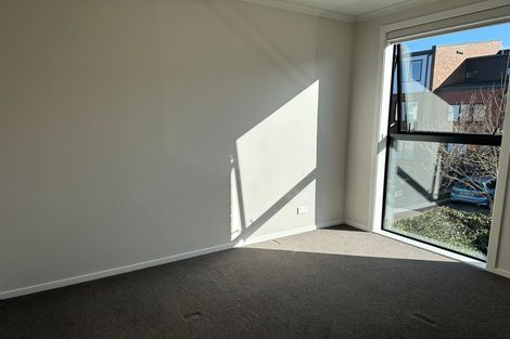 Photo of property in 16 Uku Lane, Hobsonville, Auckland, 0616