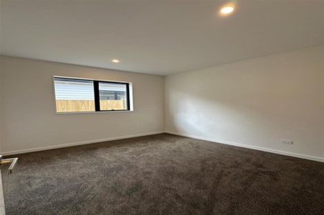 Photo of property in 32 Hari Road, Karaka, 2113