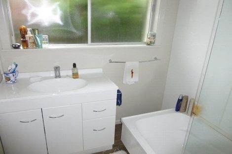 Photo of property in 8 Leybourne Avenue, Waikanae, 5036