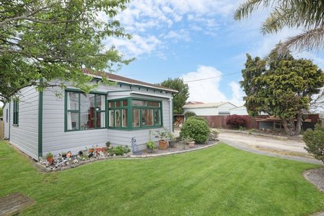 Photo of property in 14 Medway Street, Rongotea, 4476