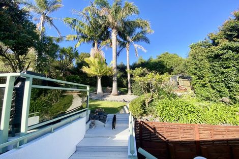 Photo of property in 12 Shannon Place, Torbay, Auckland, 0630