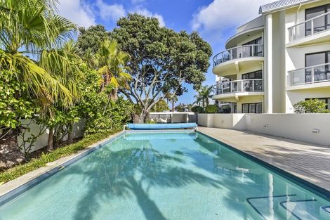 Photo of property in 26/4e Collins Street, Takapuna, Auckland, 0622