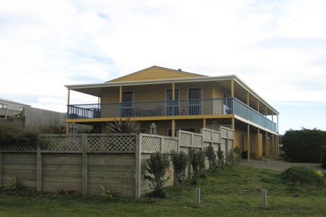 Photo of property in 9 Takitimu Street, Waitarere Beach, Levin, 5510