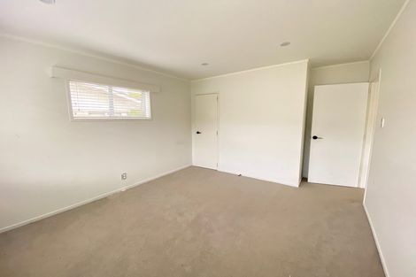 Photo of property in 1/36 Sandiacre Way, Browns Bay, Auckland, 0630