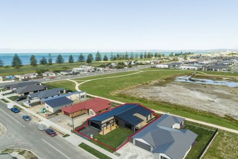 Photo of property in 11 Hurunui Drive, Te Awa, Napier, 4110