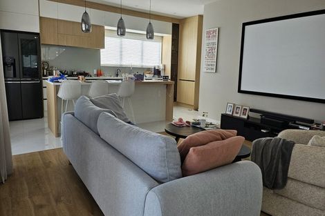 Photo of property in 21 Meadowridge Drive, Flat Bush, Auckland, 2019