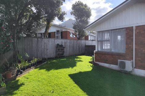 Photo of property in 2/18 Harwood Road, Mount Wellington, Auckland, 1060