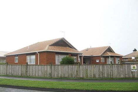 Photo of property in 12 Park Lane, Waitara, 4320