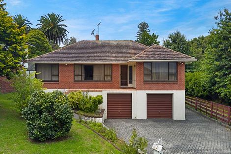 Photo of property in 60 Hillsborough Road, Hillsborough, Auckland, 1042