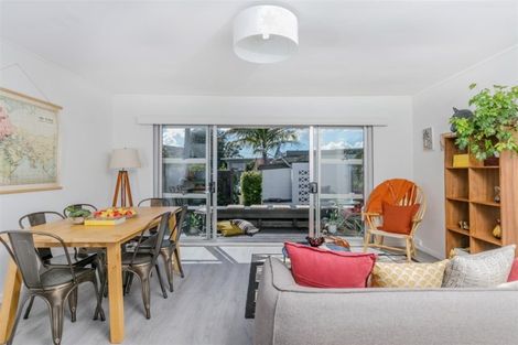 Photo of property in 3/2 Tudor Street, Devonport, Auckland, 0624