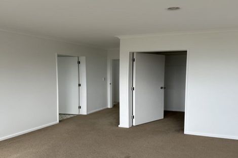 Photo of property in 99 Ashton Fitchett Drive, Brooklyn, Wellington, 6021